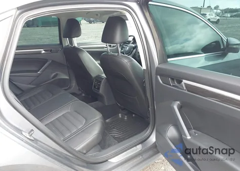 2018 Volkswagen Passat 2.0T Sel Premium из США, поврежденный, VIN 1VWCA7A32JC002003